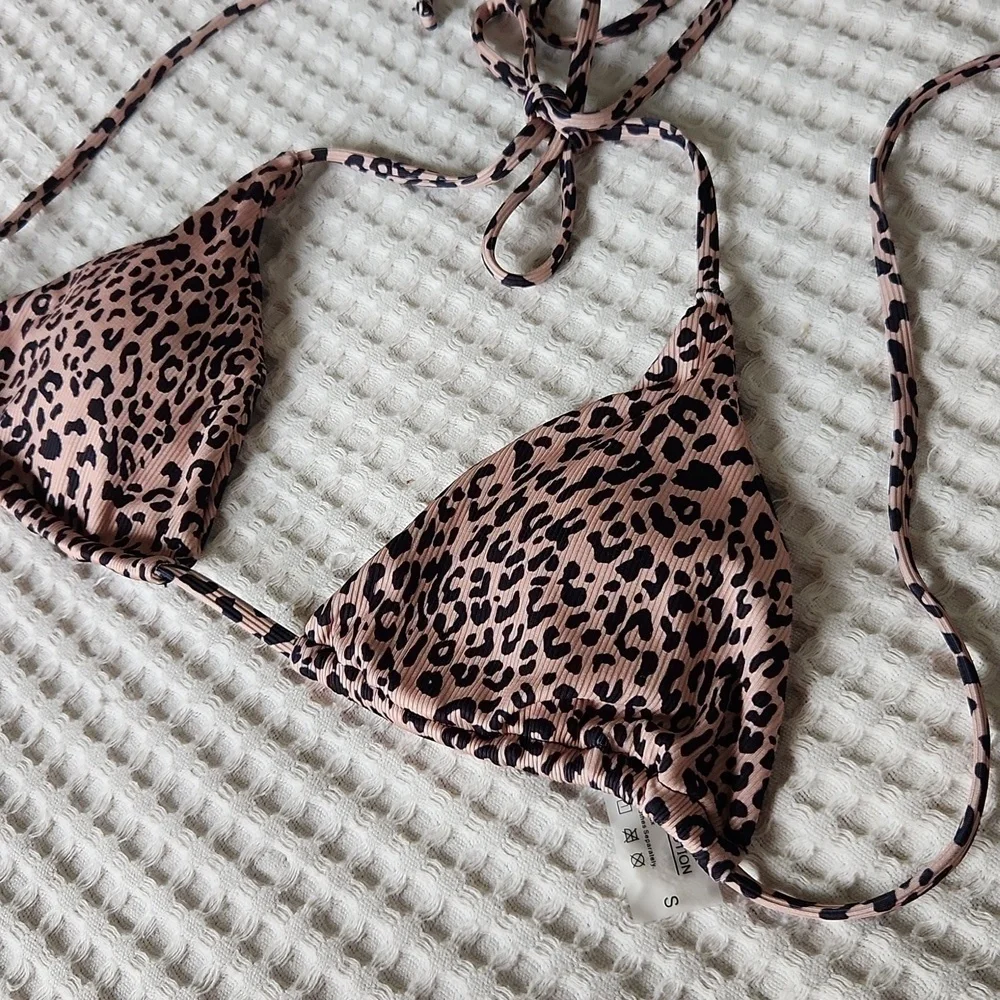 Bikini animal print top beach vacation